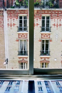 reflets à la fenêtre