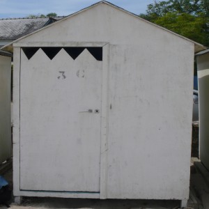 série photographique : cabane de plage au carré à port-manech