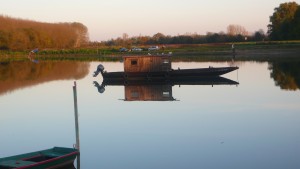 gabare et son reflet